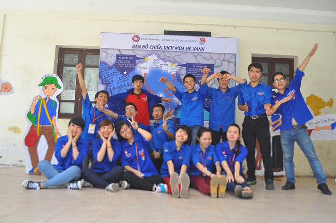 Sinh viên Ngoại thương tiếp lửa tình nguyện 2014 - ảnh 5